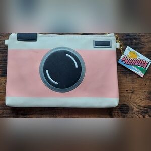 Studio DIY Pink Camera Clutch